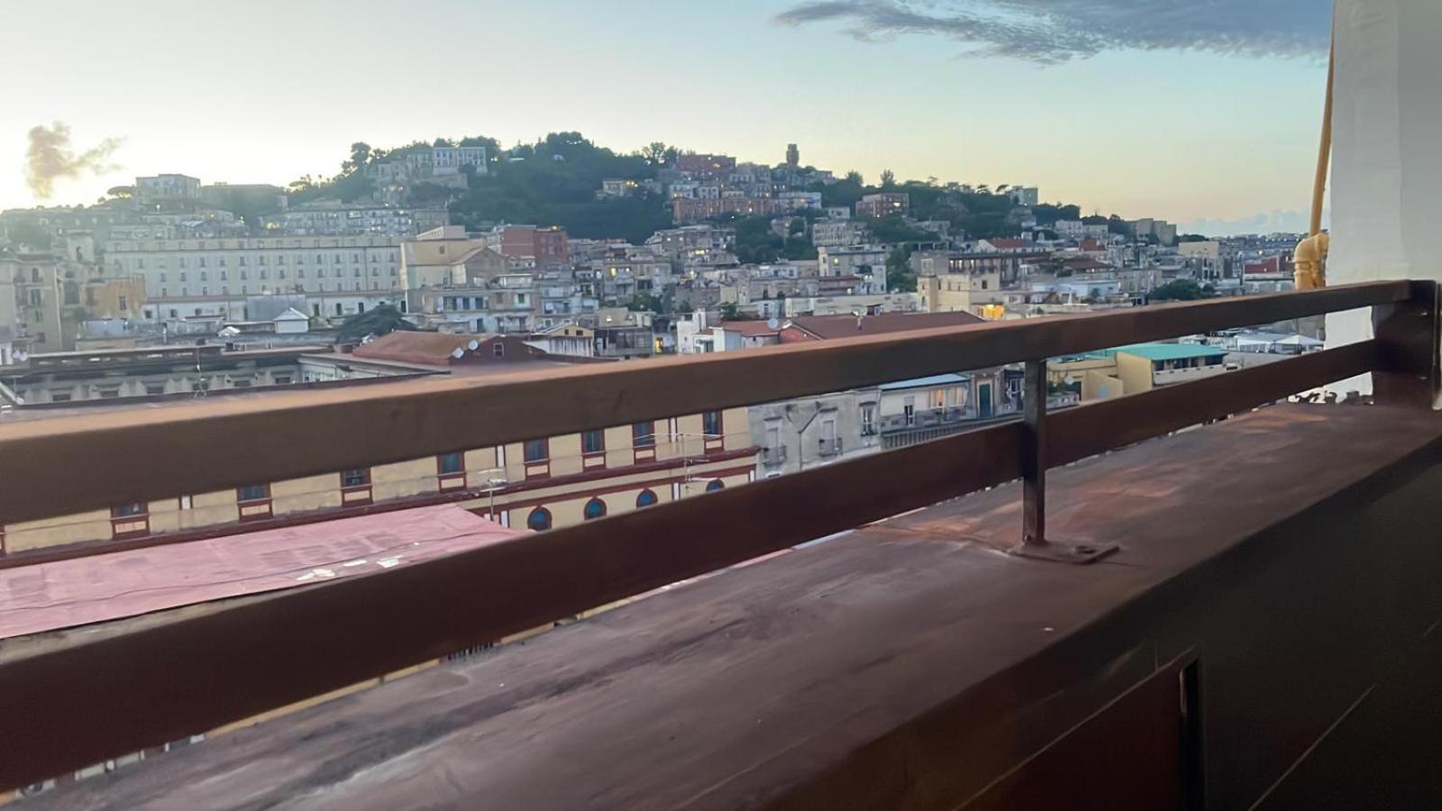Faccia Gialla Napoli Casa Vacanze Exteriér fotografie